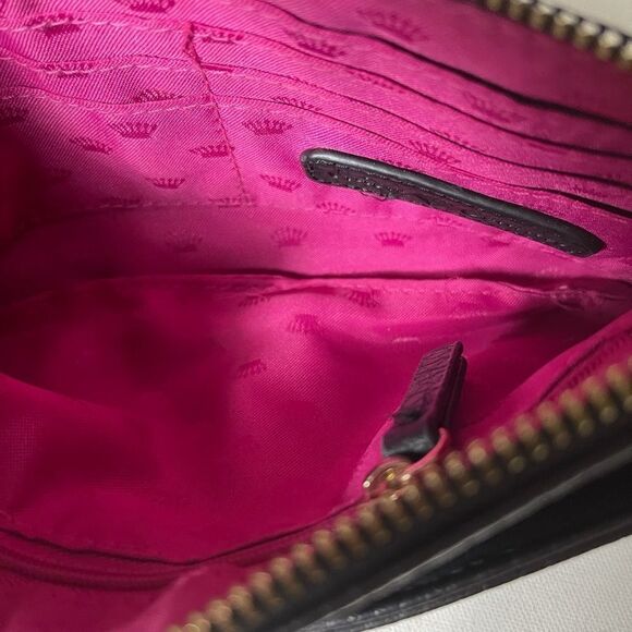 Juicy Couture black wristlet top zipper front zipper with pink lining . - Picture 8 of 10